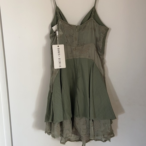 Saints + Secrets tie front flowy dress - Picture 4 of 5